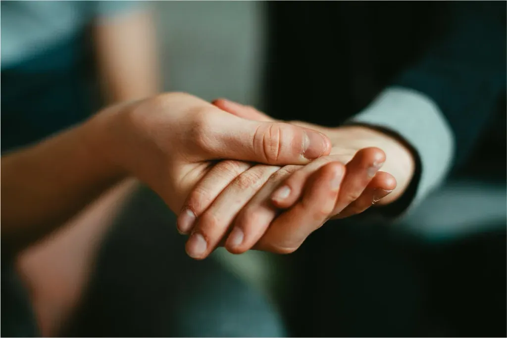 Asking Favors and Mutual Help in Portugal