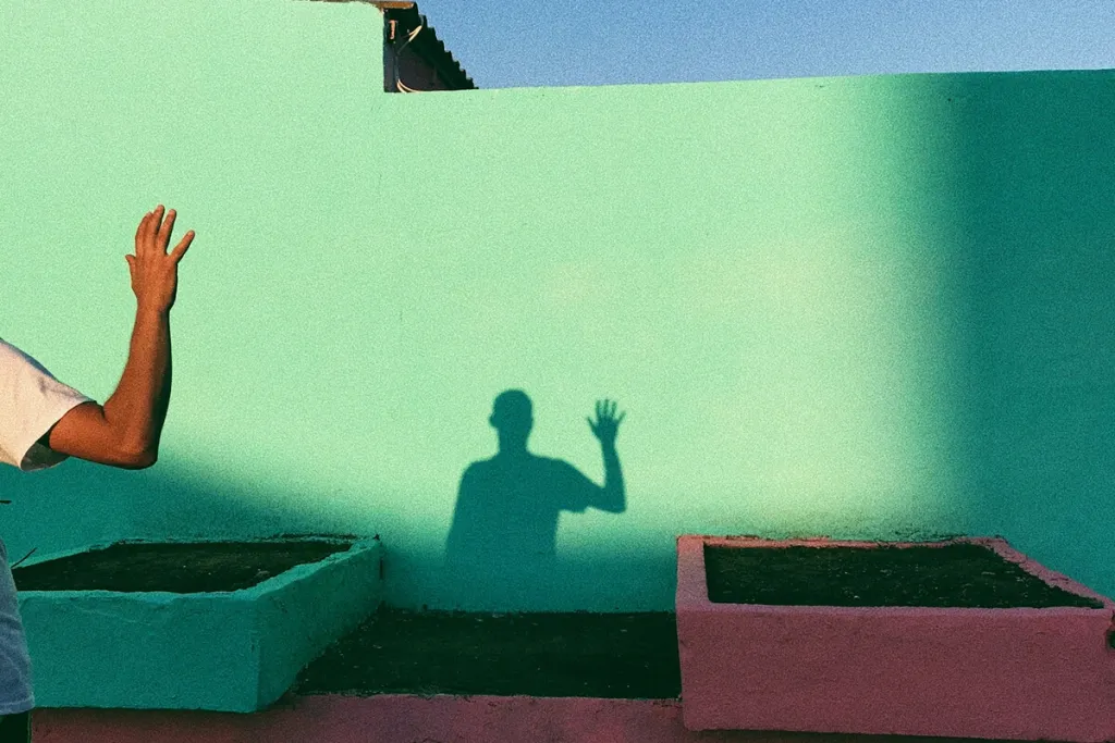 How to Greet in Portugal Without Feeling Awkward