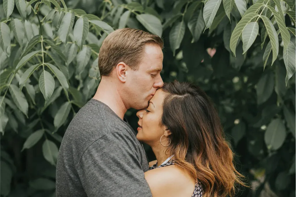 Personal Space and Public Affection in Portugal: What’s Normal?