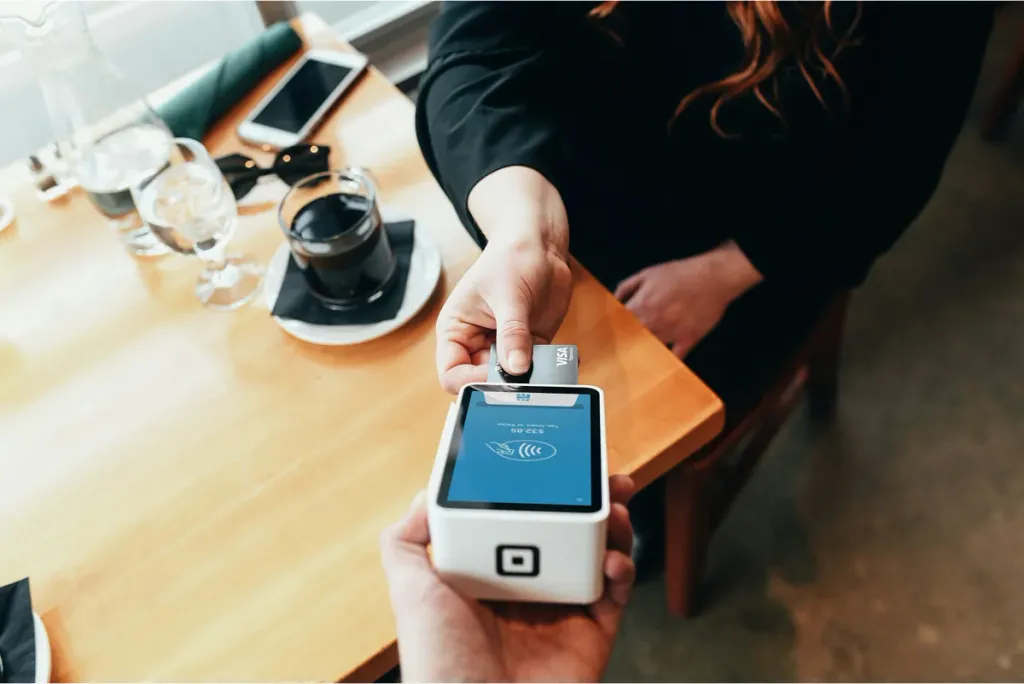 Tipping in Portugal: A Simple Guide